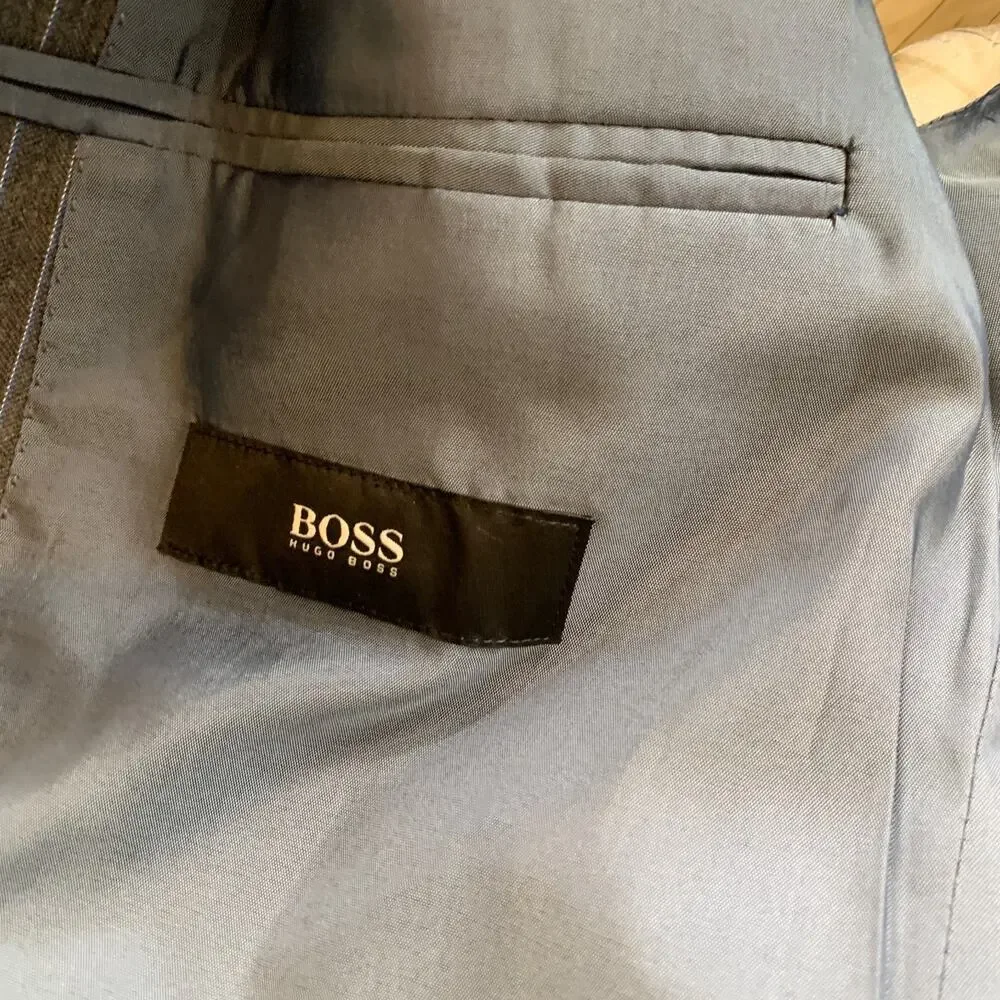 Vintage Hugo Boss Blazer Mens 38S Short Gray Wool Rossellini Pinstripe 3-Button
